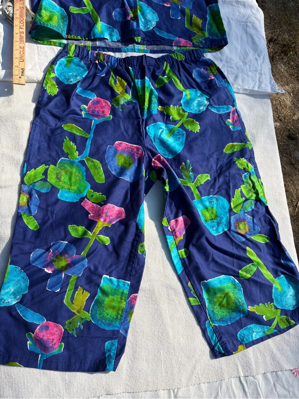 Two-Piece Handmade Lounge Set - Picture 3 of 11